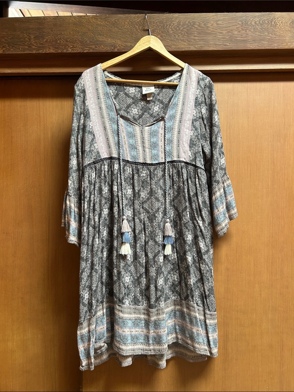 Knox Rose Floral Boho Tunic - Gray Blue Cream